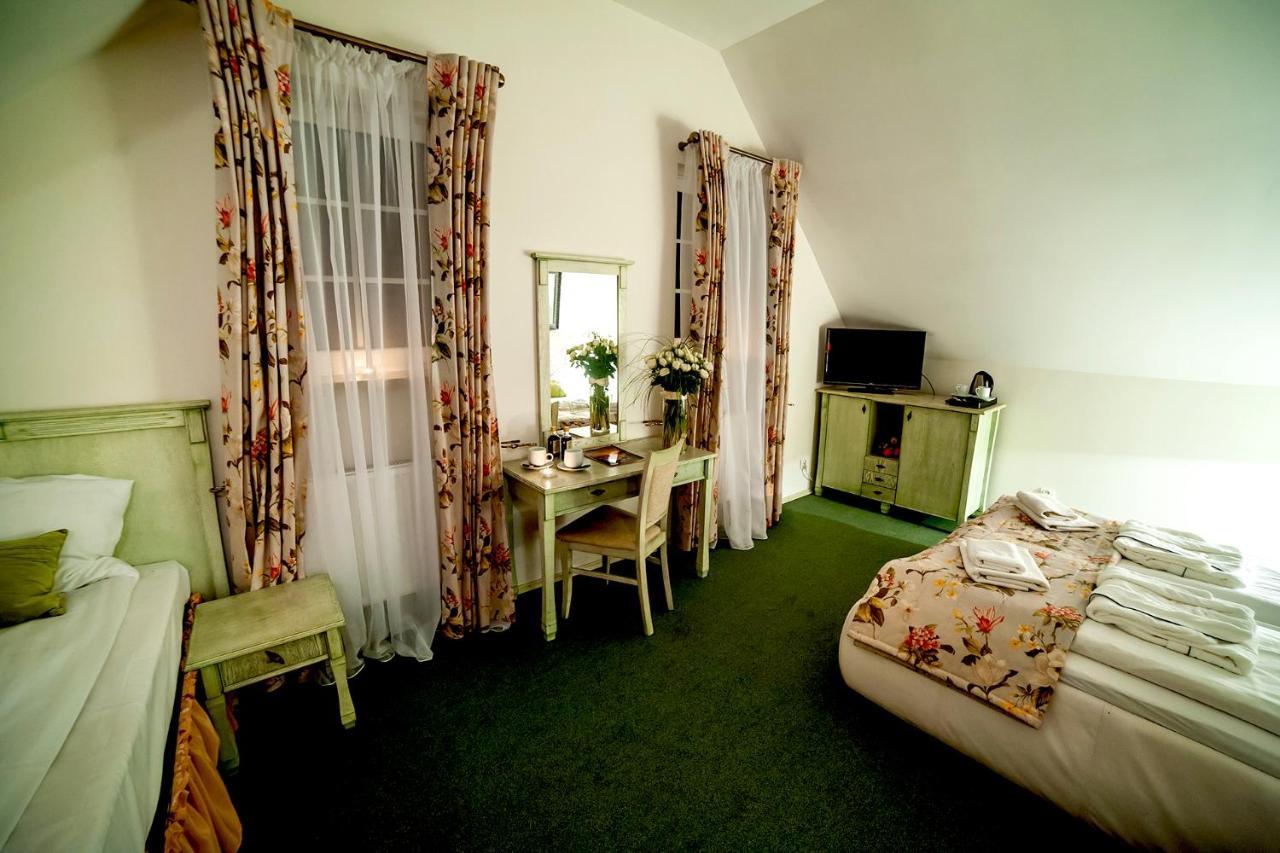 Osada Dankow Hotel Miłomłyn Buitenkant foto
