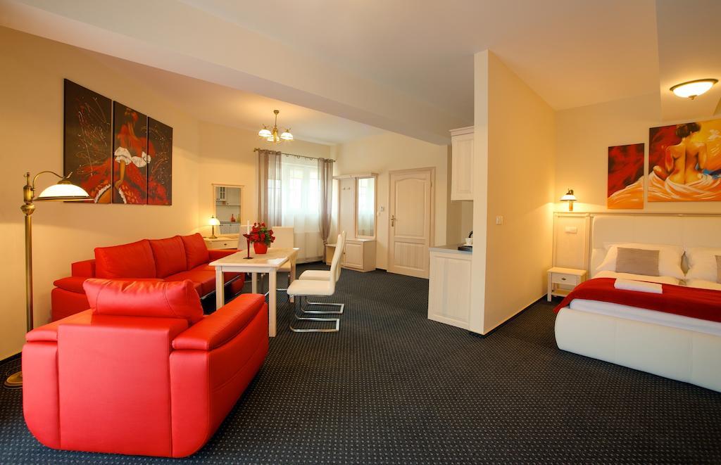 Osada Dankow Hotel Miłomłyn Buitenkant foto